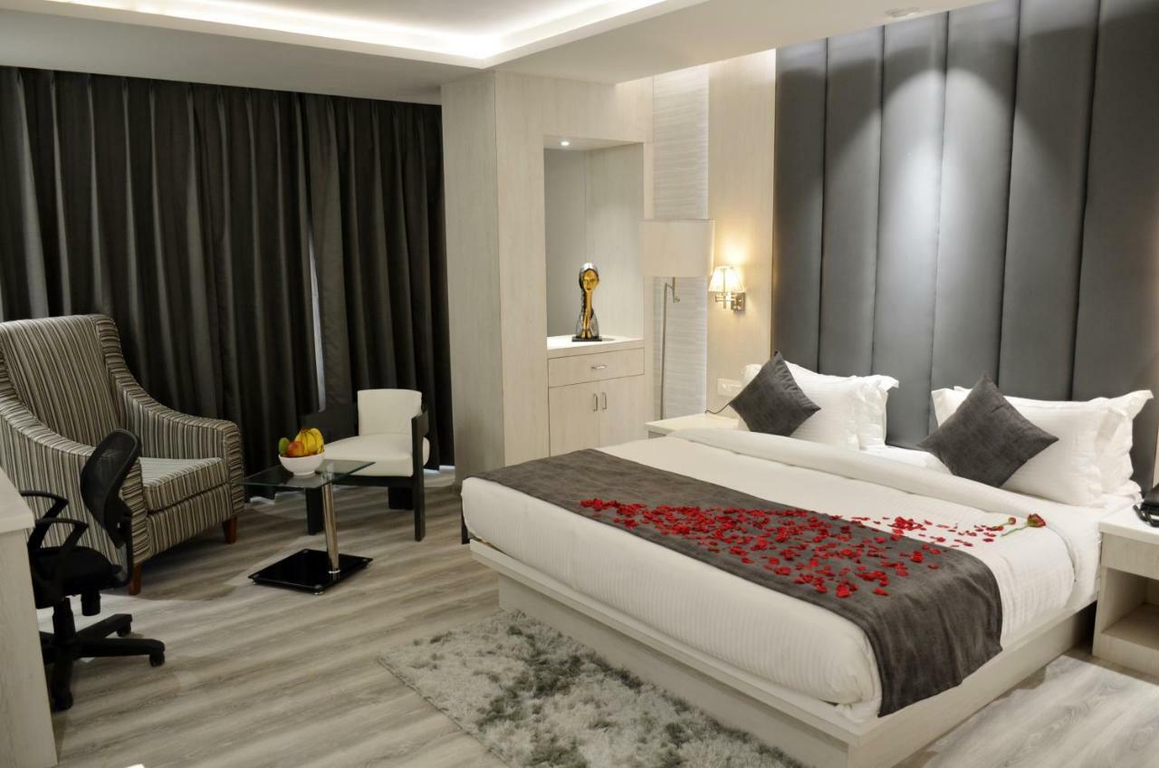 Hotel Radiance Bareilly Luaran gambar